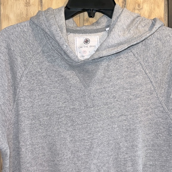 PO: Great
Condition
Hoodie
On the Byas Hoodies for Men. - Picture 3 of 5